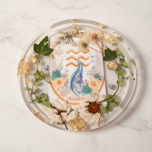 Aquarius Resin Tray - Marble Background