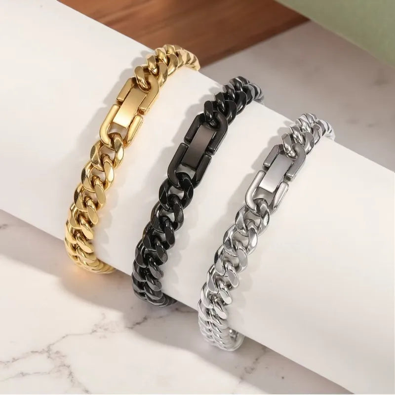 Unisex Waterproof Non-Tarnish Cuban Chain Link Bracelet — Titanium Steel