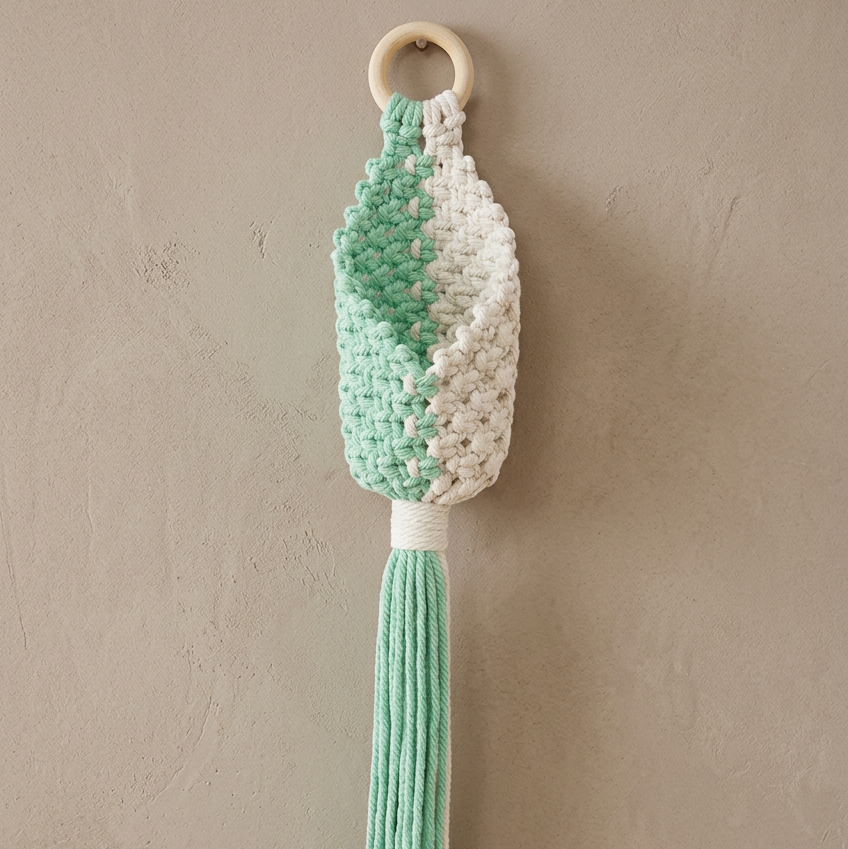 Mint and cream hanging pocket