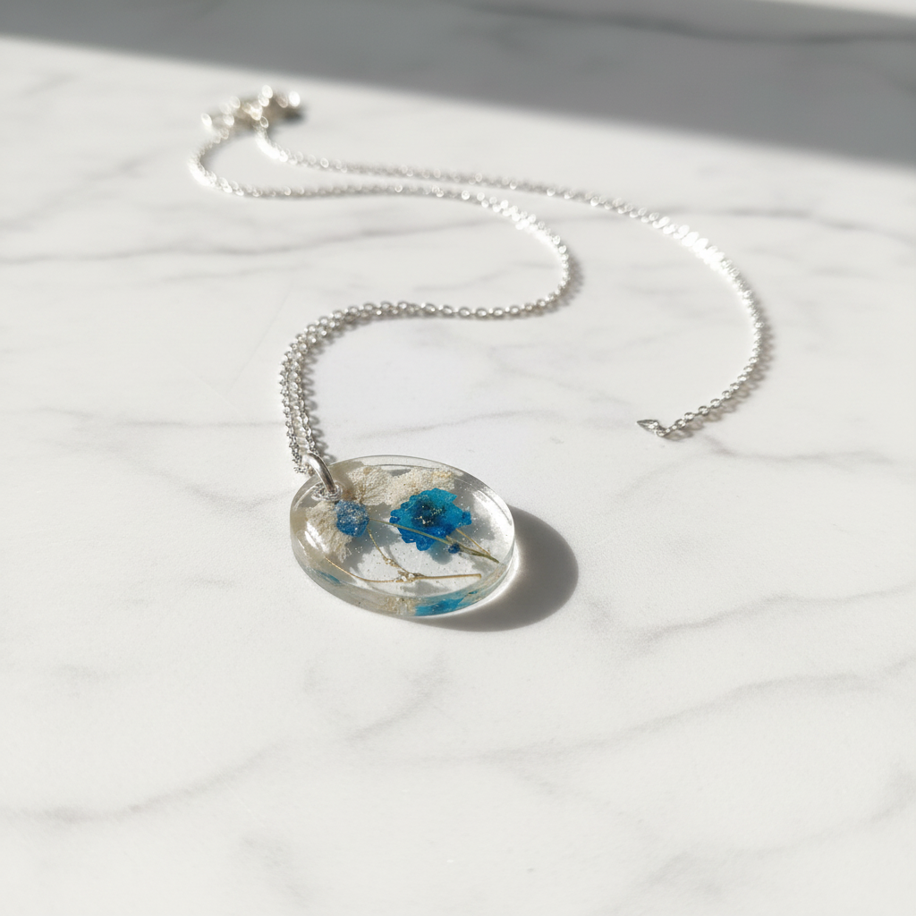 Pendant — white marble