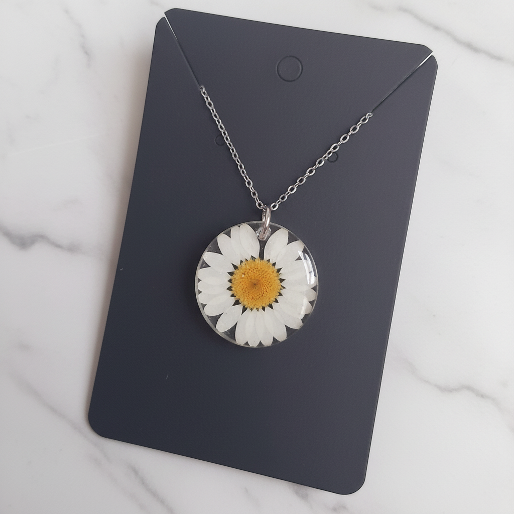 White Daisy Round - Marble