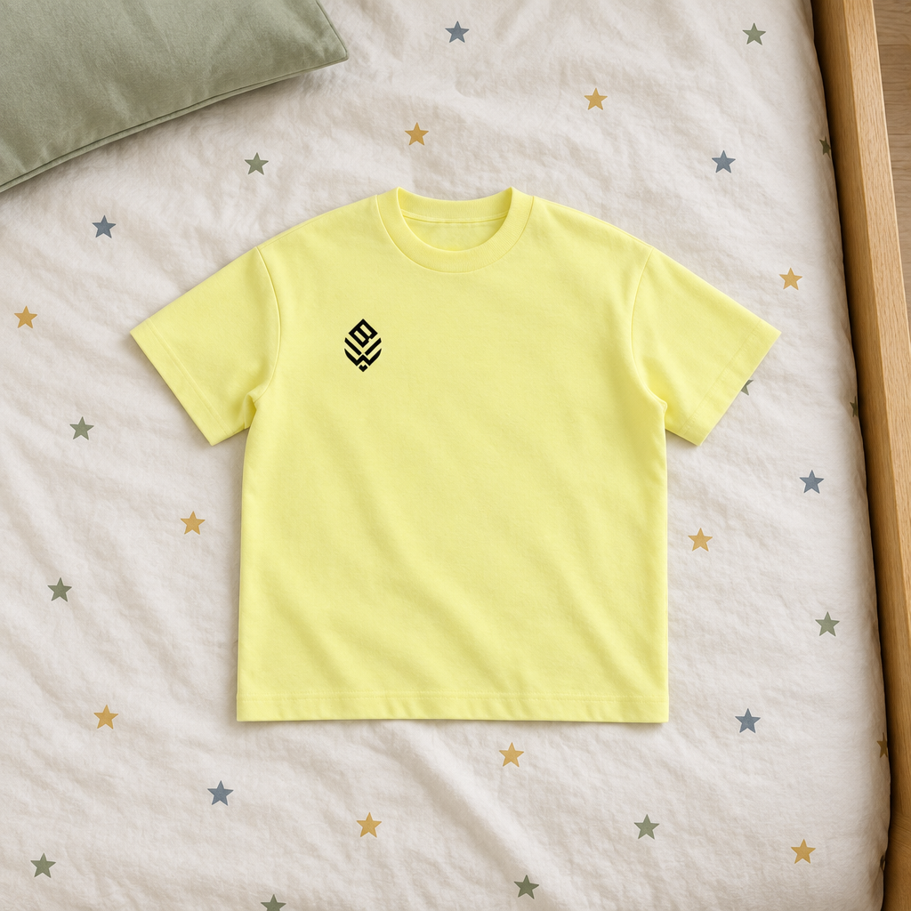 Yellow crewneck front on star bedding