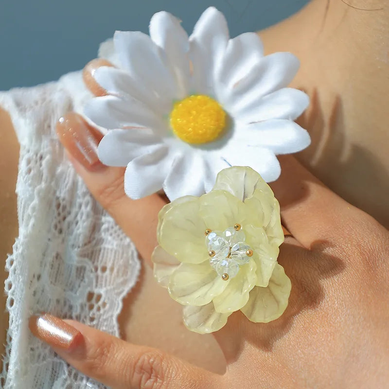 14K Gold Plated Flower Acrylic Open Ring